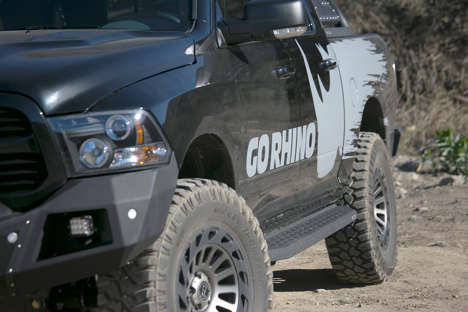 Pisadera RB20 RAPTOR GO RHINO RAM 1500