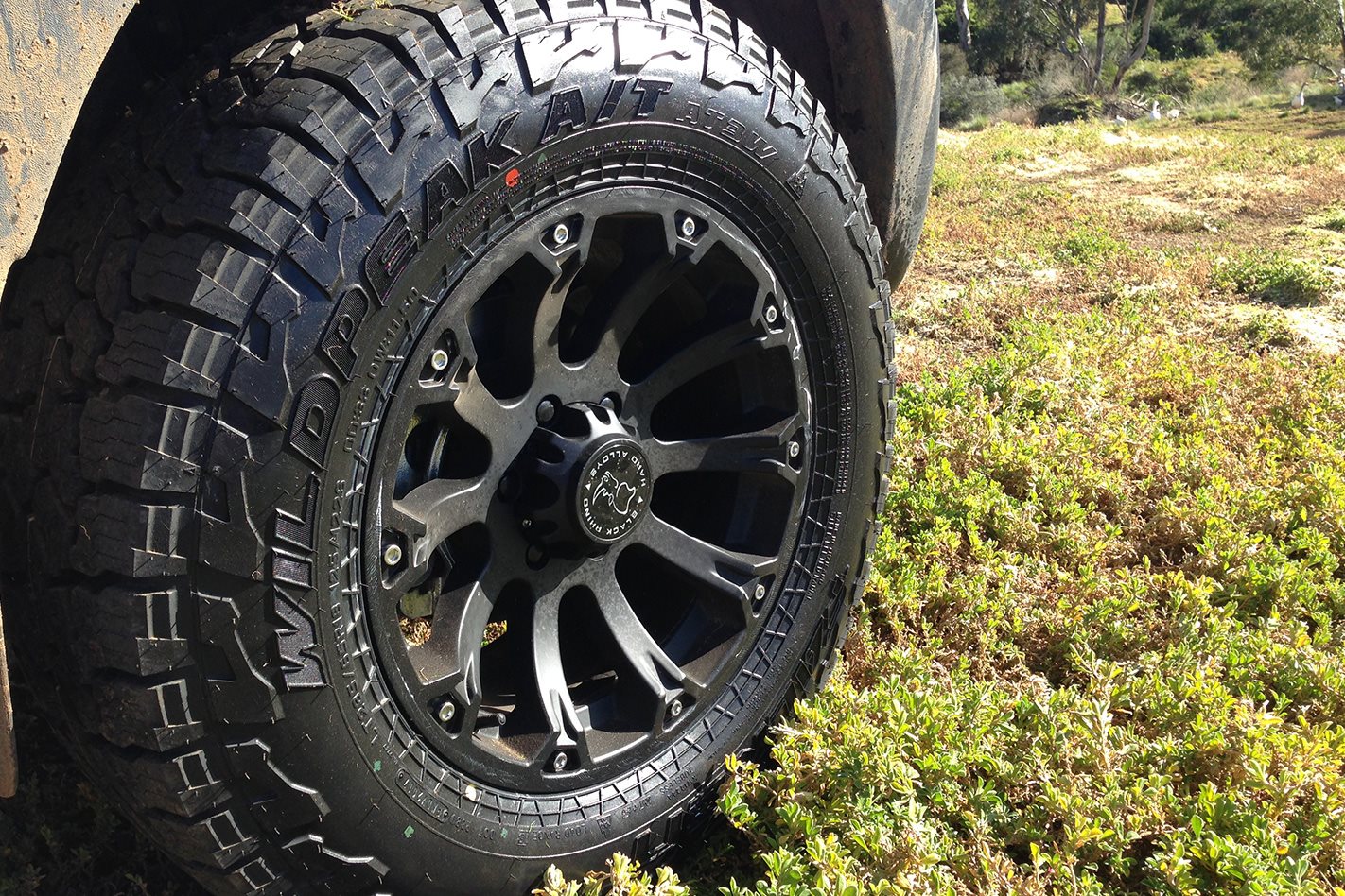 Neumático Wildpeak AT3W 265/70R17 - FALKEN - Falken